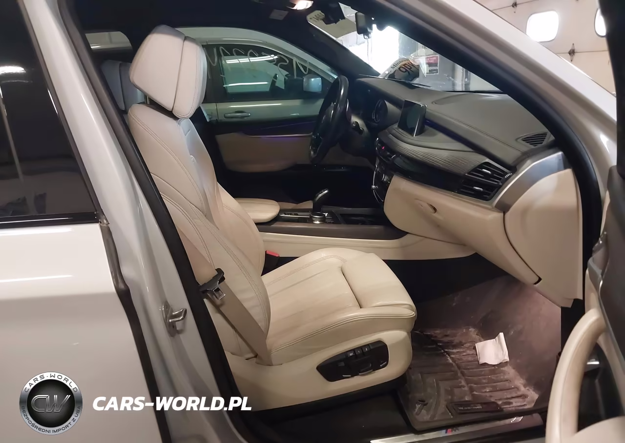 2018 BMW X5 xDrive35I VIN:5UXKR0C52JL076100 - 5
