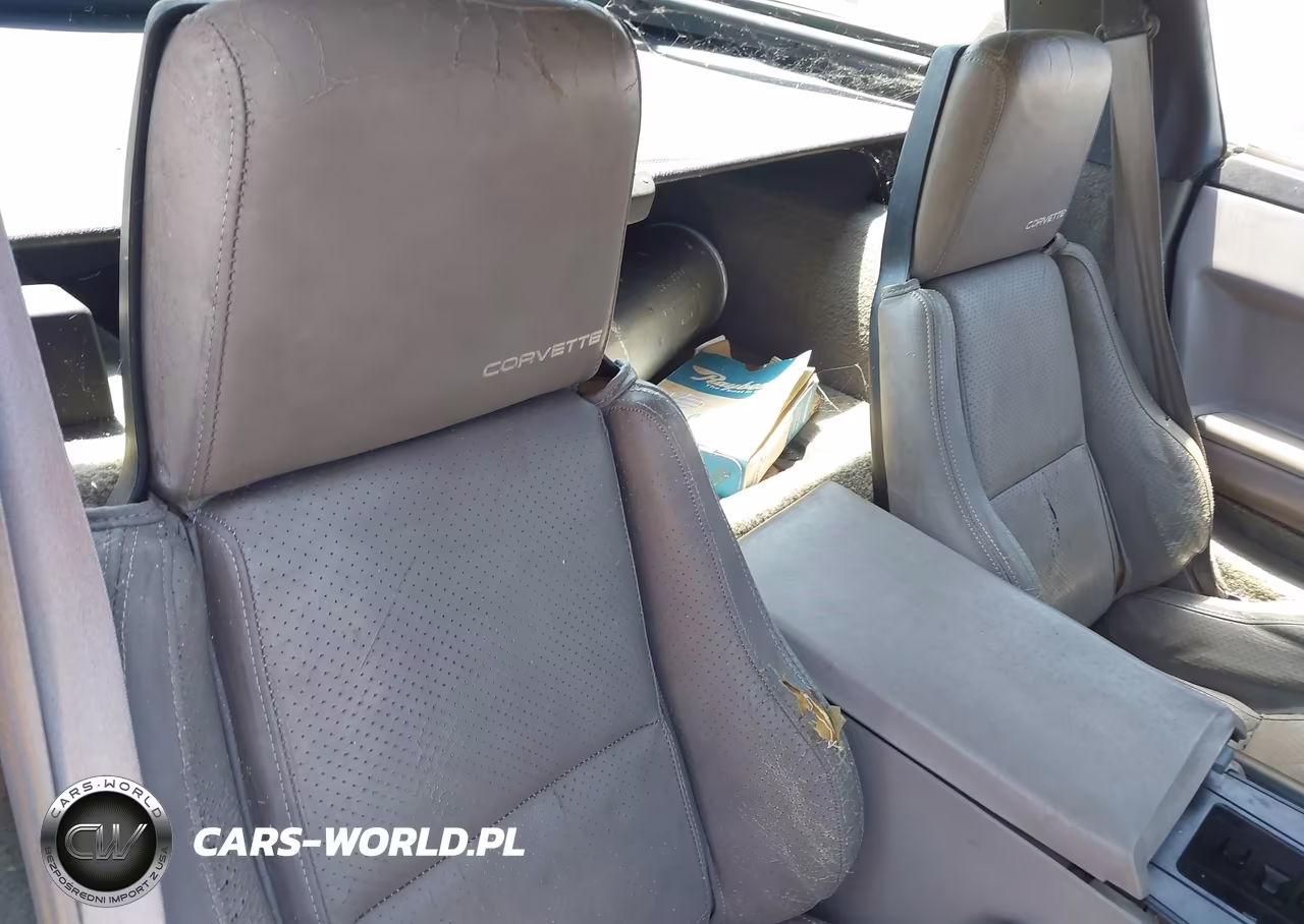 1988 Chevrolet Corvette VIN:1G1YY2185J5110633 - 8