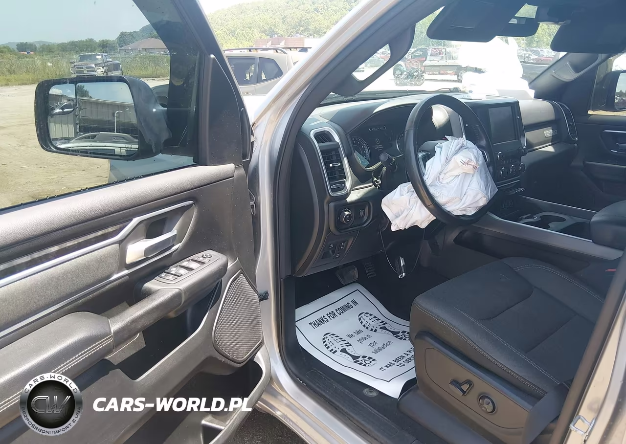 2021 Ram 1500 Big Horn 4X4 5'7 Box VIN:1C6SRFFT2MN567023 - 17