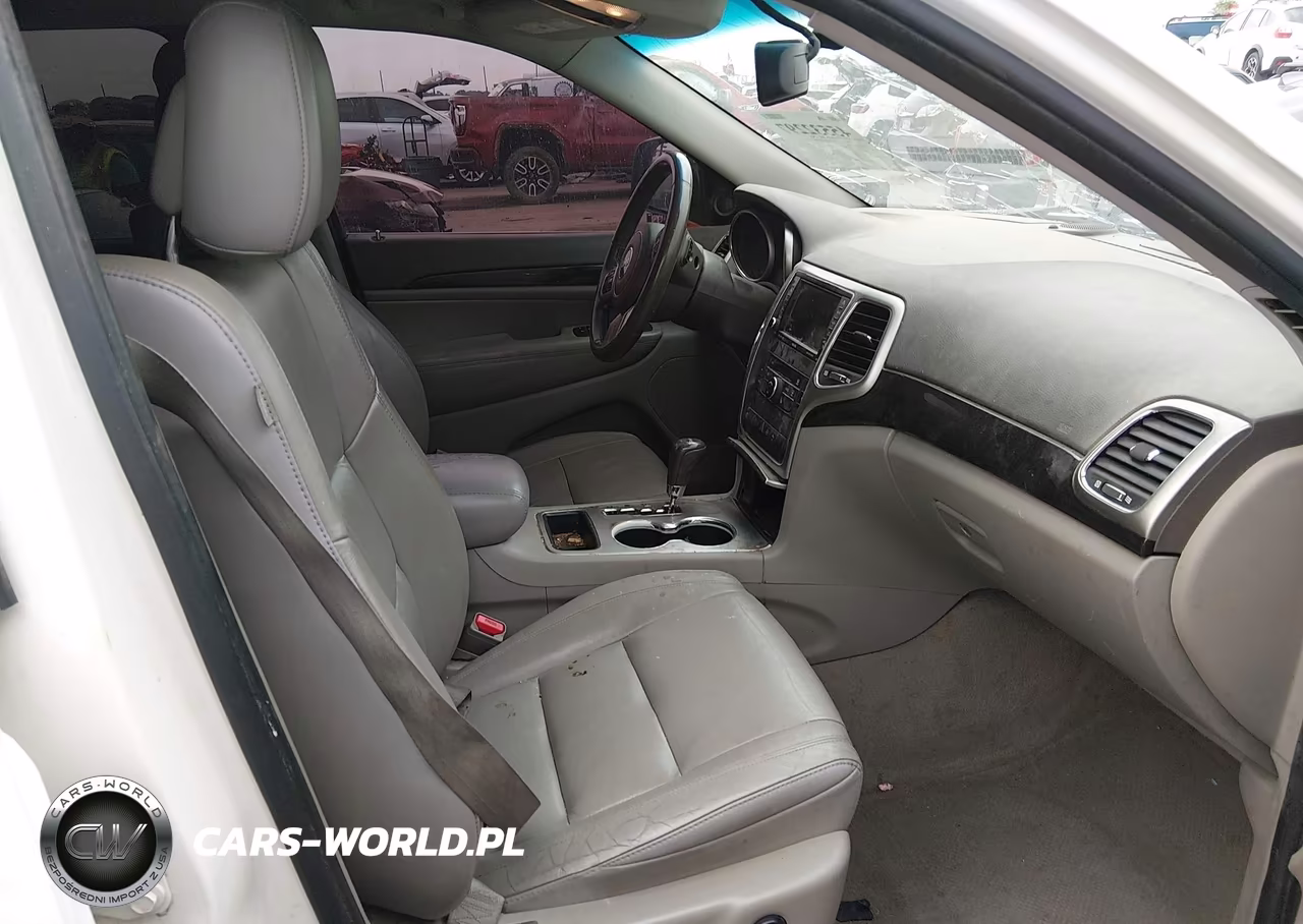 2011 Jeep Grand Cherokee Laredo VIN:1J4RR4GG0BC703584 - 5
