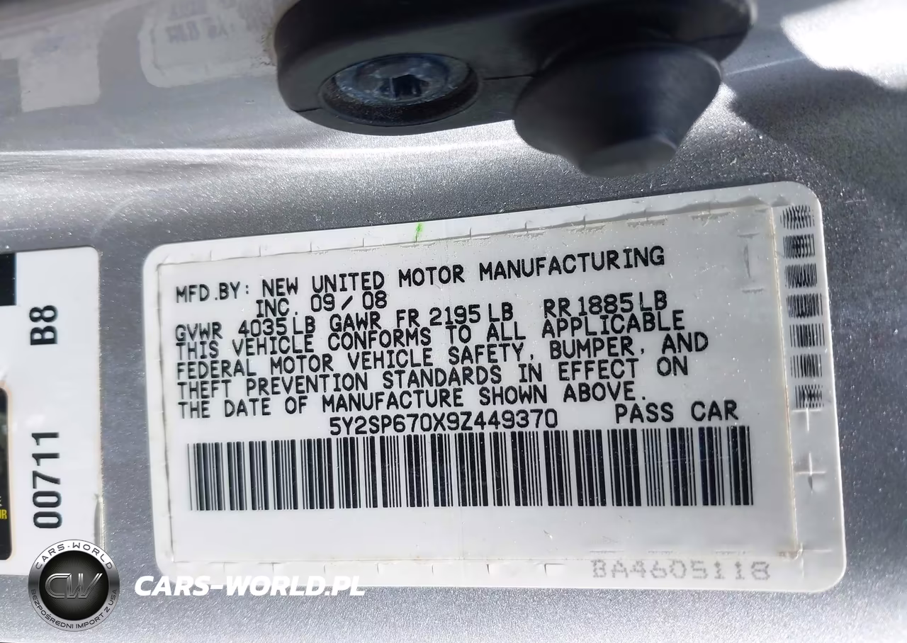 2009 Pontiac Vibe VIN:5Y2SP670X9Z449370 - 9