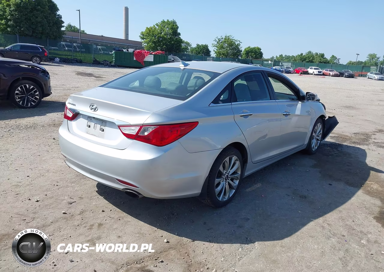 2013 Hyundai Sonata Se VIN:5NPEC4AC4DH786892 - 4
