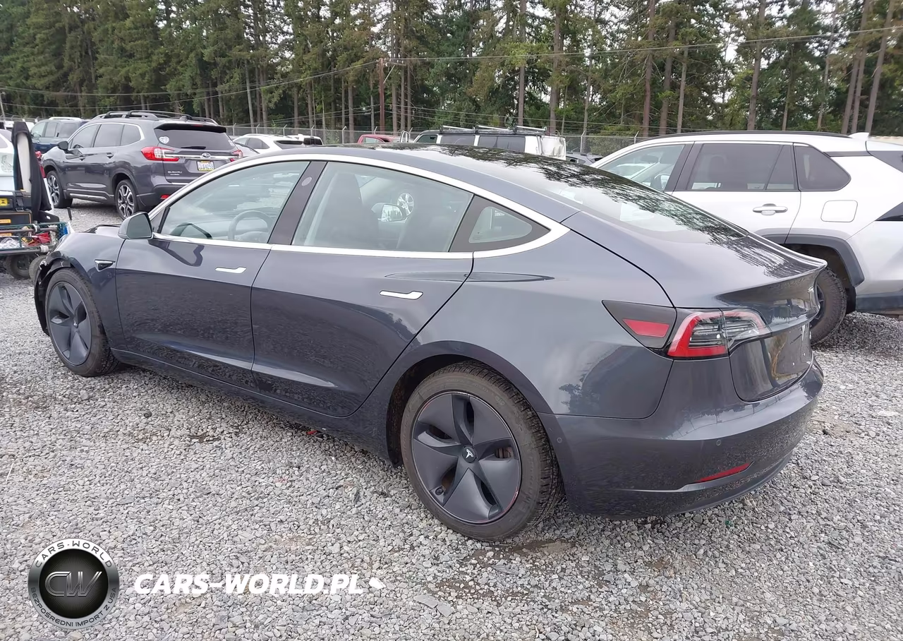 2018 Tesla Model 3 Long Range-Performance VIN:5YJ3E1EB2JF066633 - 3