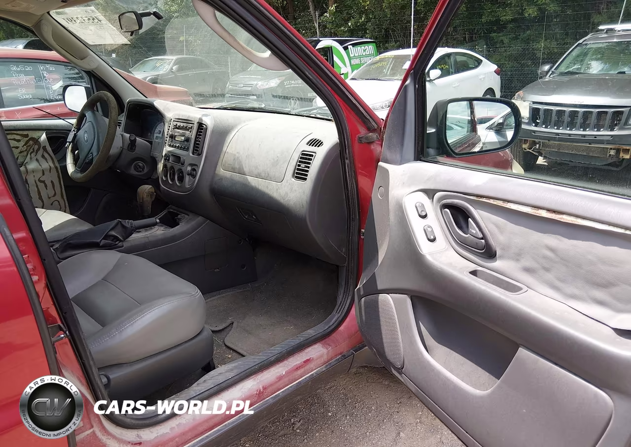 2005 Ford Escape Xlt VIN:1FMYU93195KA36048 - 5