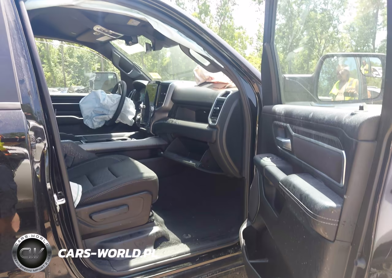 2025 Ram 1500 Big Horn 4X4 5'7 Box VIN:1C6RRFFG8SN537670 - 5