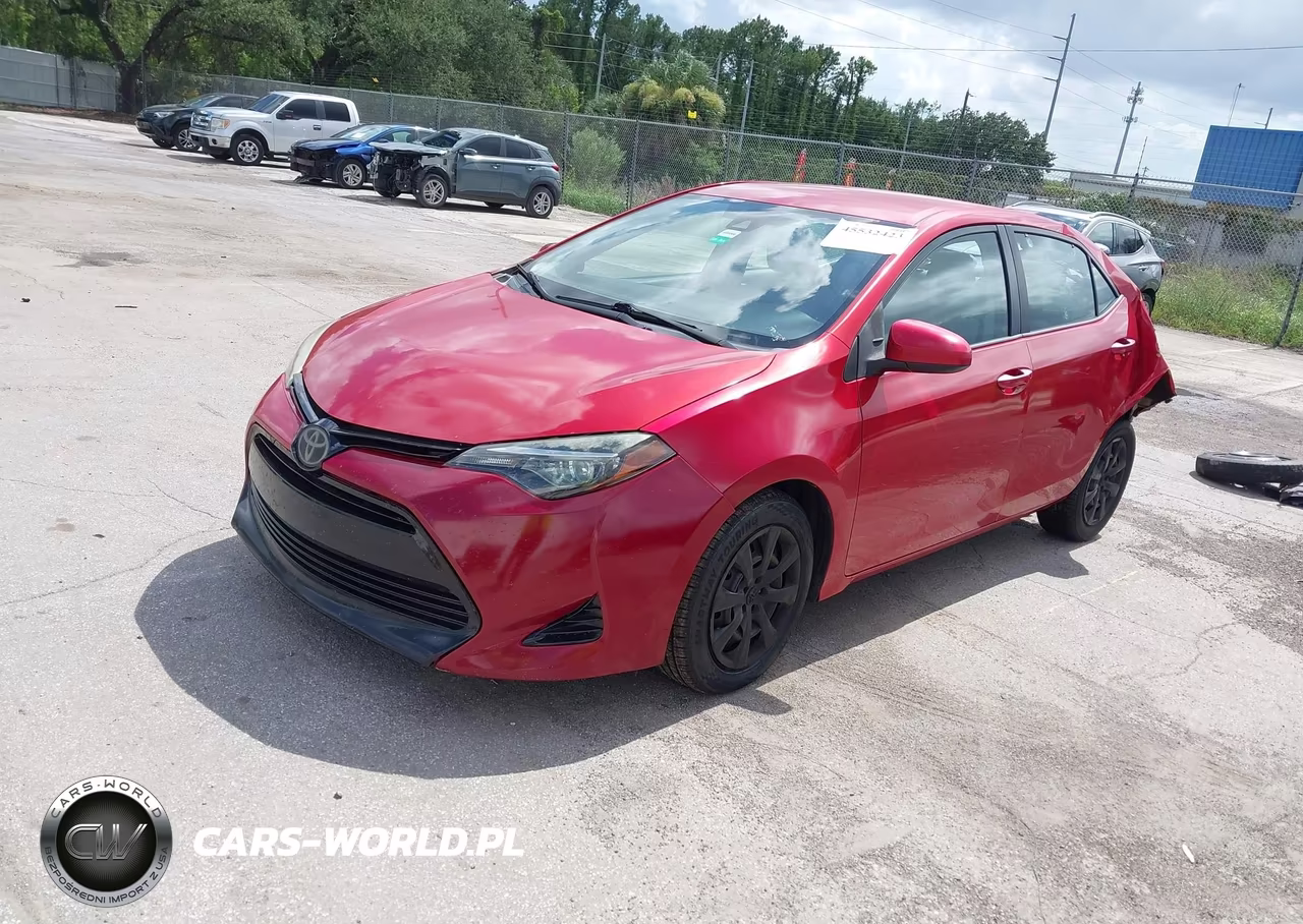 2018 Toyota Corolla Le VIN:5YFBURHE4JP842588 - 2