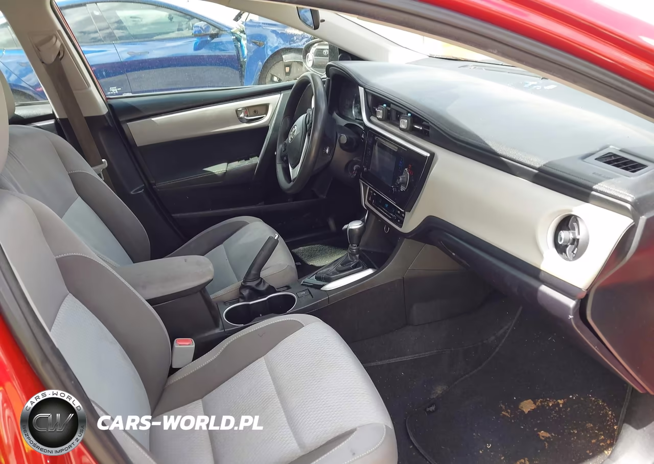 2018 Toyota Corolla Le VIN:5YFBURHE4JP842588 - 5