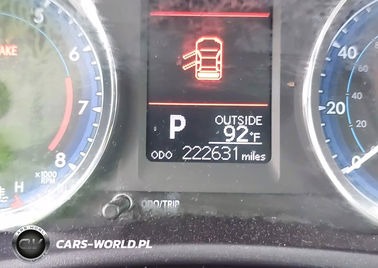 2018 Toyota Corolla Le VIN:5YFBURHE4JP842588 - 7