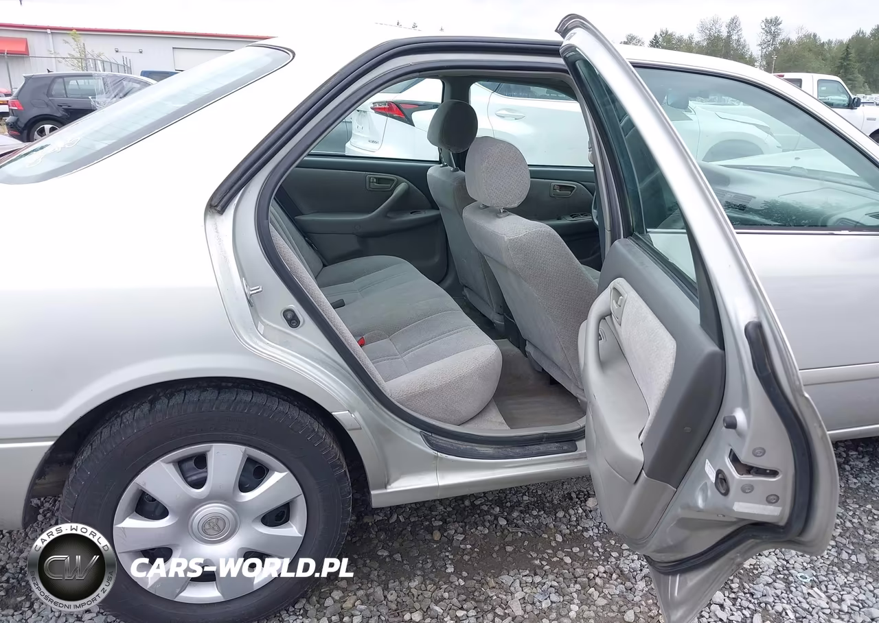2000 Toyota Camry Le VIN:4T1BG22K8YU658311 - 8
