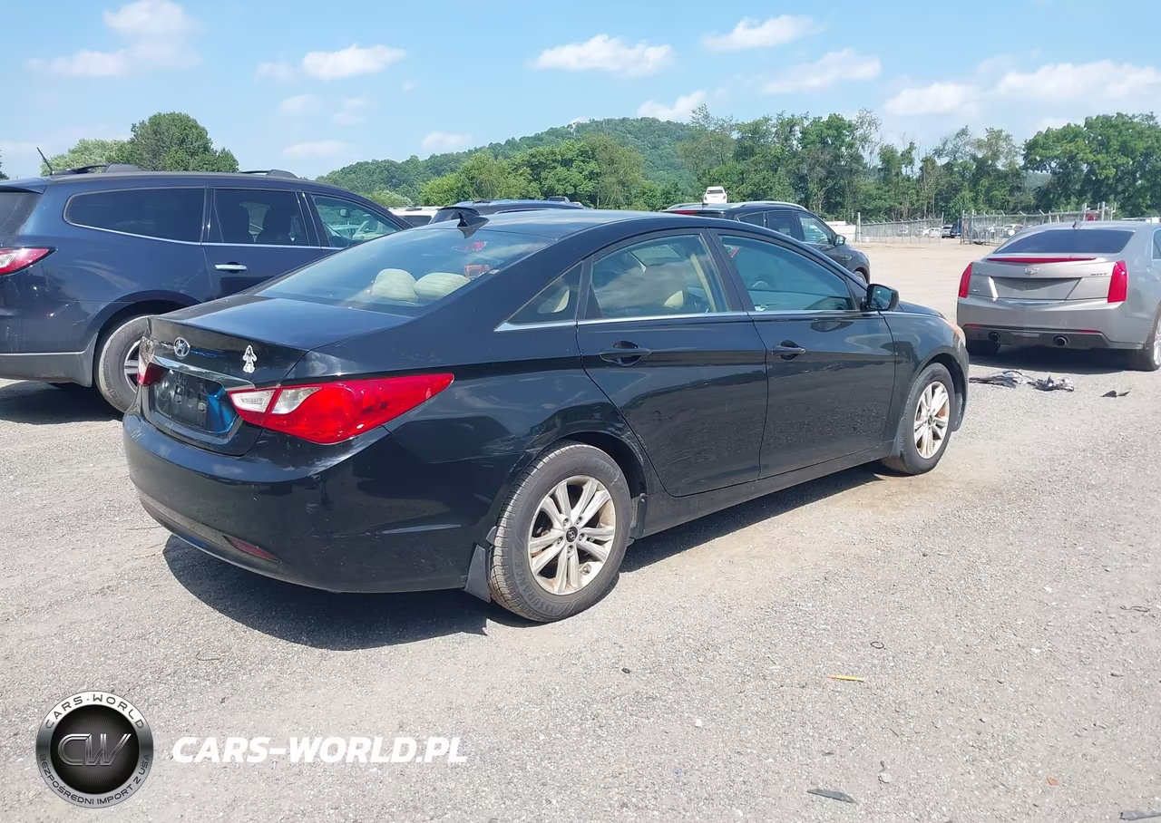 2012 Hyundai Sonata Gls VIN:5NPEB4AC1CH377962 - 4