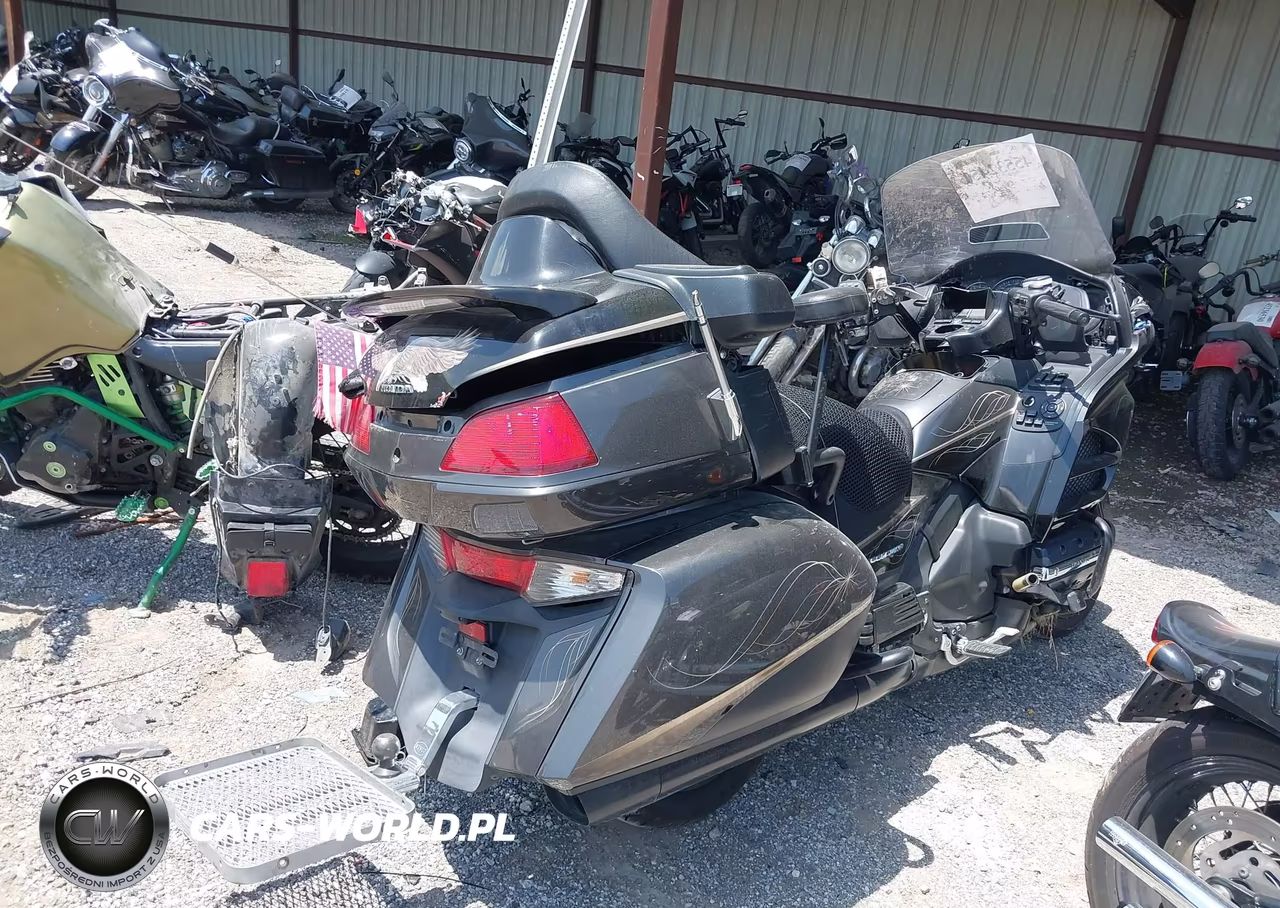 2016 Honda Gl1800 VIN:JH2SC68HXGK400439 - 4