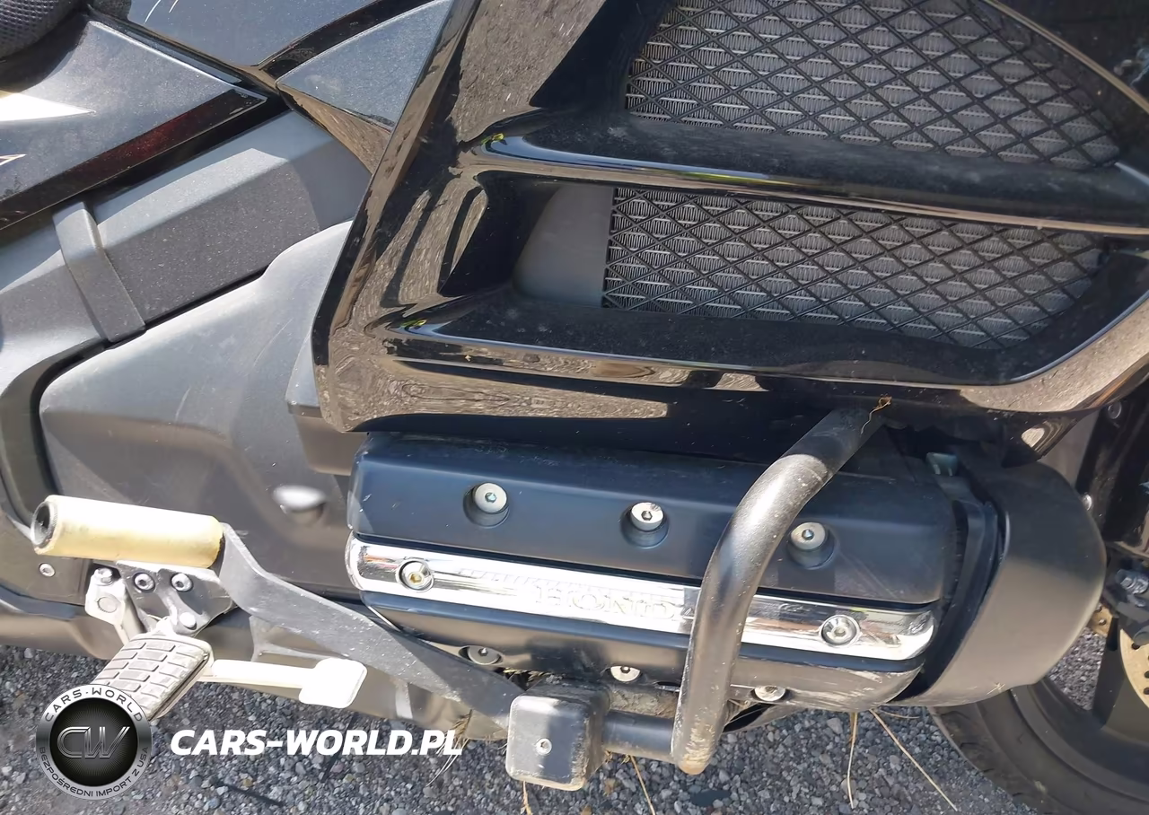 2016 Honda Gl1800 VIN:JH2SC68HXGK400439 - 8