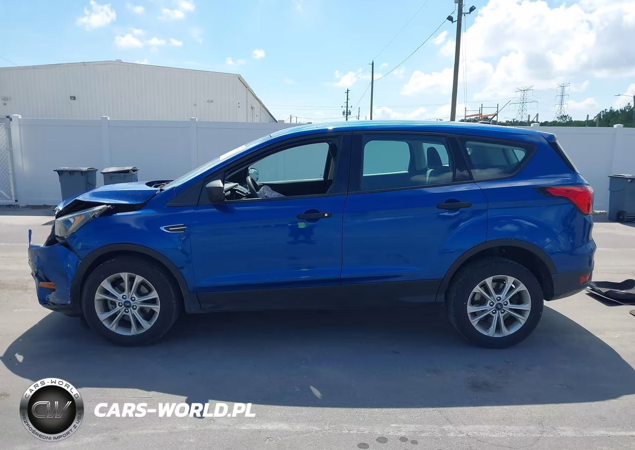 2019 Ford Escape S VIN:1FMCU0F71KUA75173 - 14