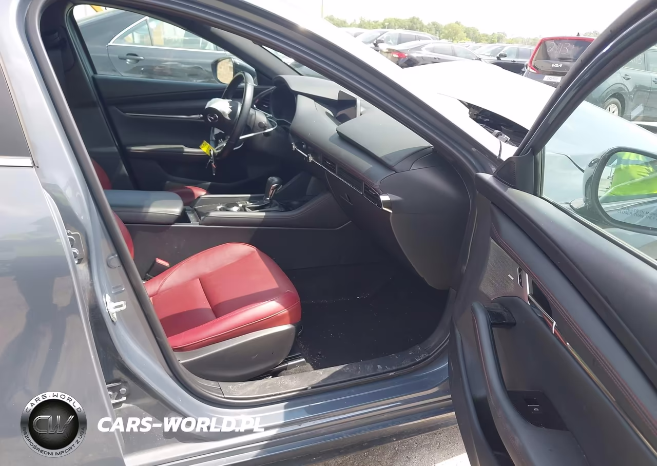 2023 Mazda Mazda3 2.5 S Carbon Edition VIN:JM1BPBLM1P1618219 - 5