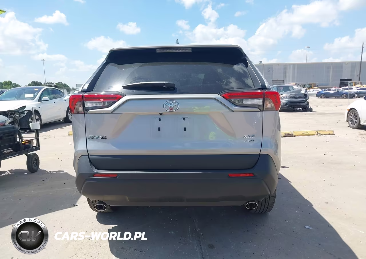 2022 Toyota Rav4 Xle Premium VIN:2T3A1RFV0NC292598 - 17