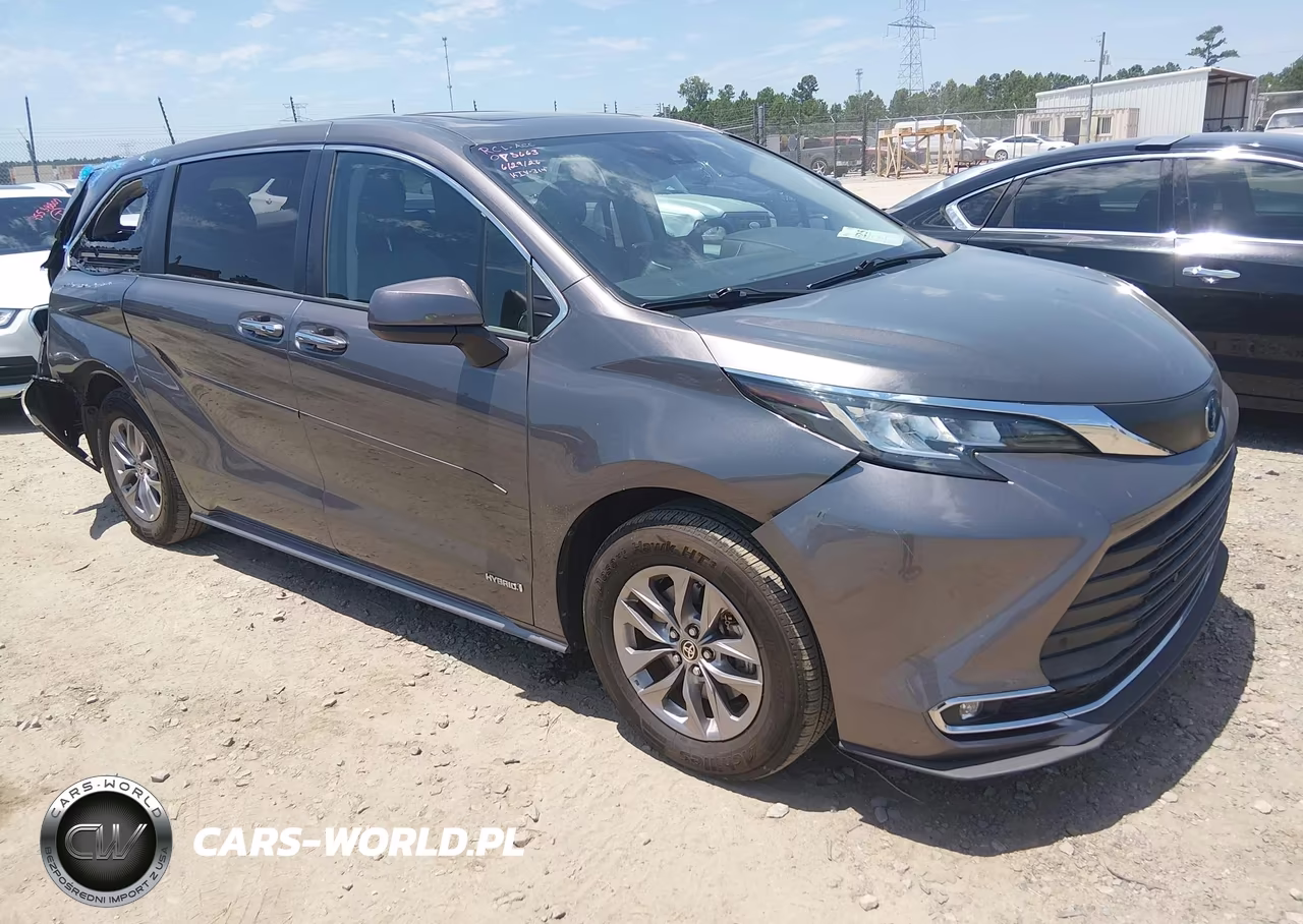 2021 Toyota Sienna Xle