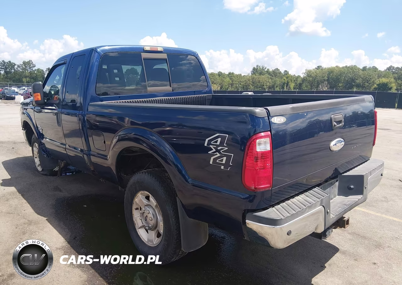 2011 Ford Super Duty F-350 Srw Lariat-Xl-Xlt VIN:1FT8X3BTXBEC18220 - 3