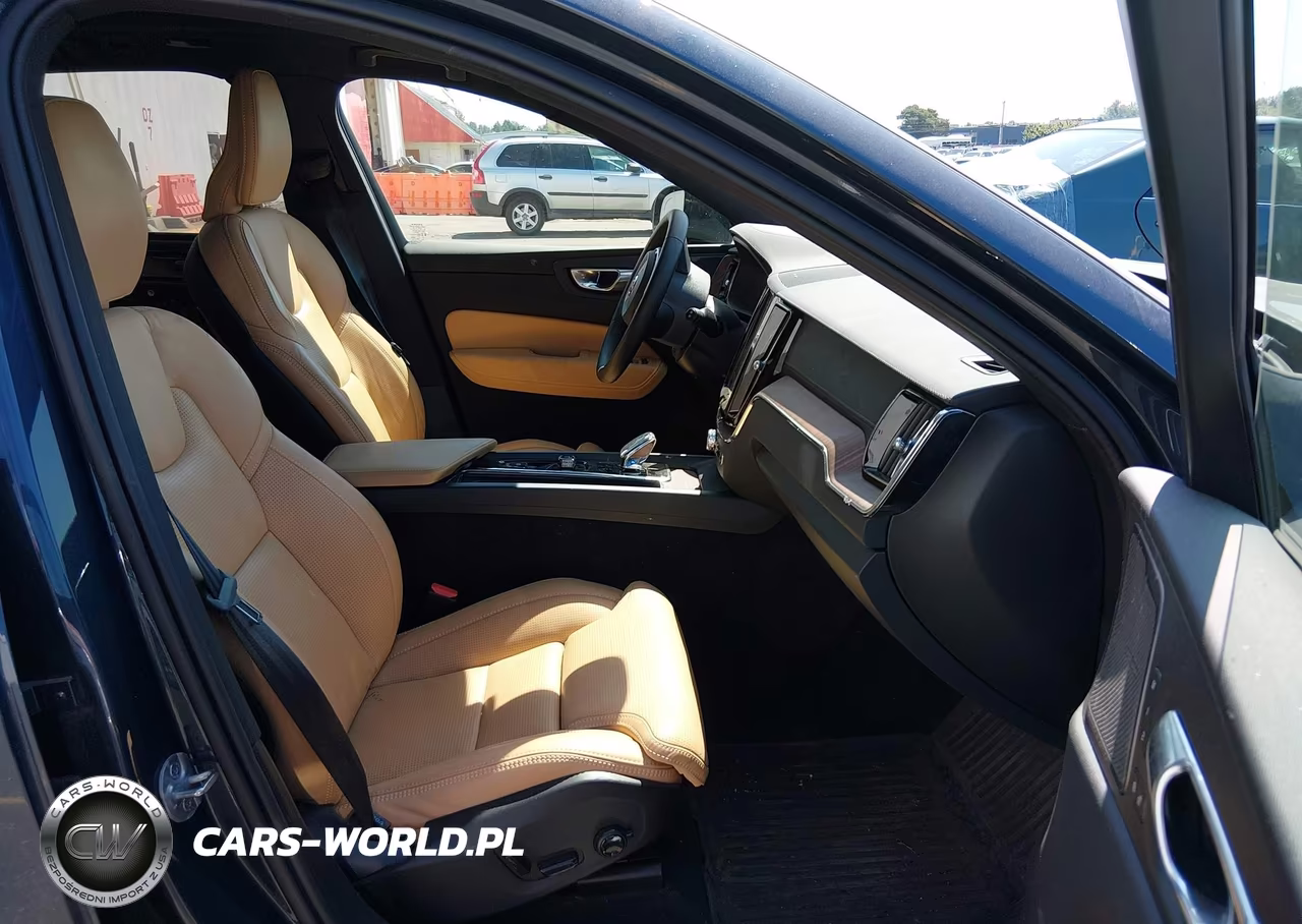 2024 Volvo Xc60 Recharge Plug-In Hybrid T8 Ultimate Dark Theme VIN:YV4H60DM5R1829309 - 5