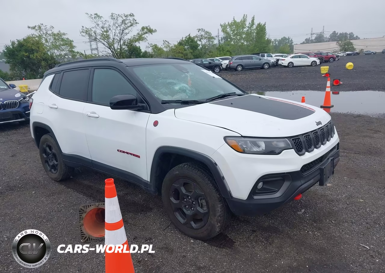 2024 Jeep Compass Trailhawk 4X4 – zdjęcie 1 z 17