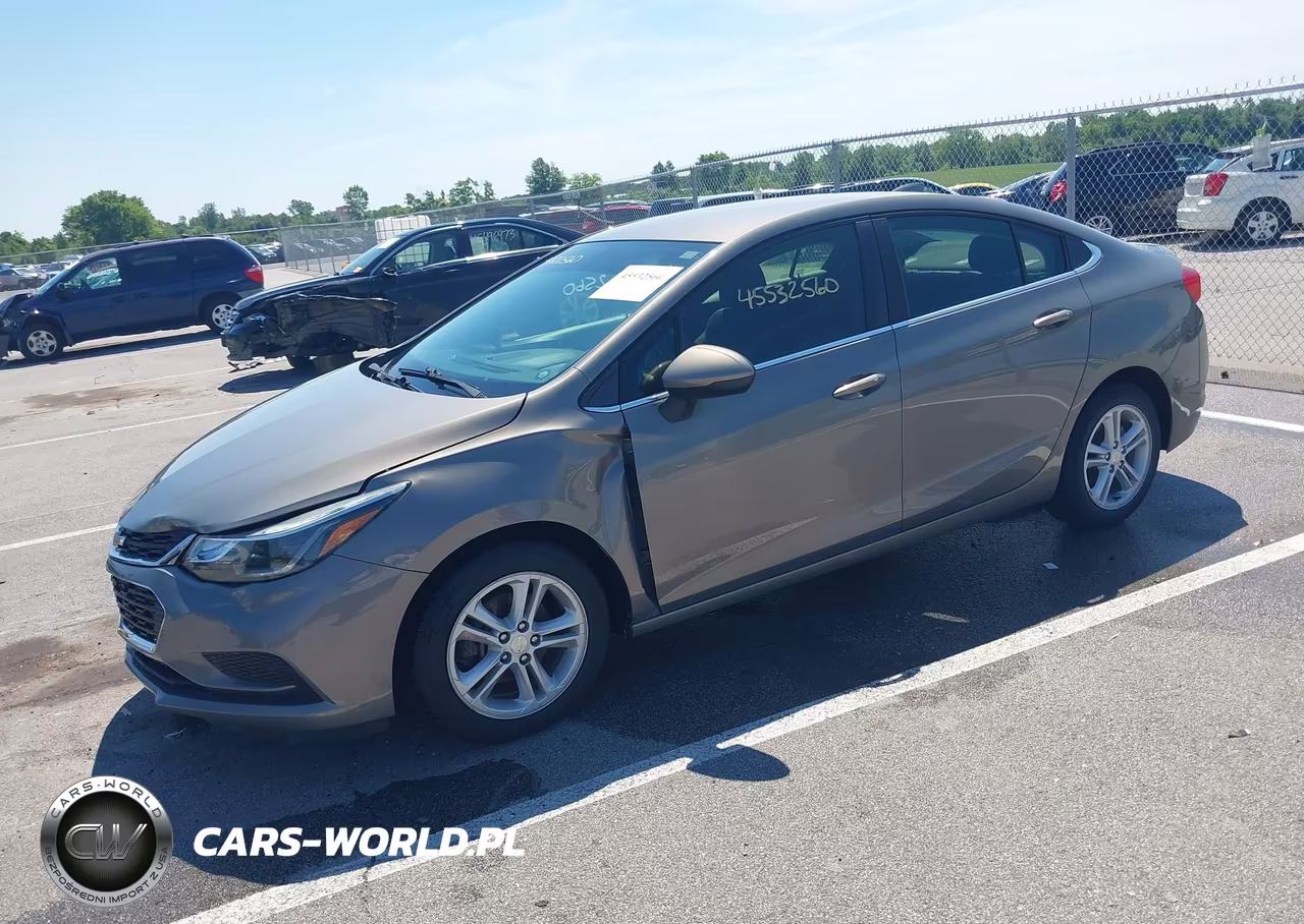 2018 Chevrolet Cruze Lt Auto VIN:1G1BE5SM1J7233832 - 2
