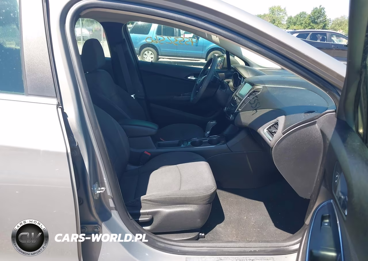 2018 Chevrolet Cruze Lt Auto VIN:1G1BE5SM1J7233832 - 5