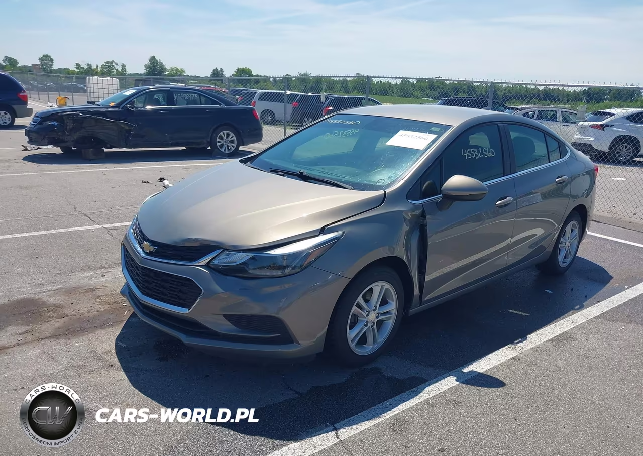 2018 Chevrolet Cruze Lt Auto VIN:1G1BE5SM1J7233832 - 6