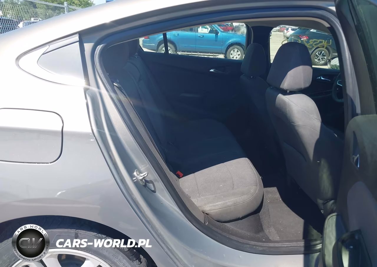 2018 Chevrolet Cruze Lt Auto VIN:1G1BE5SM1J7233832 - 8