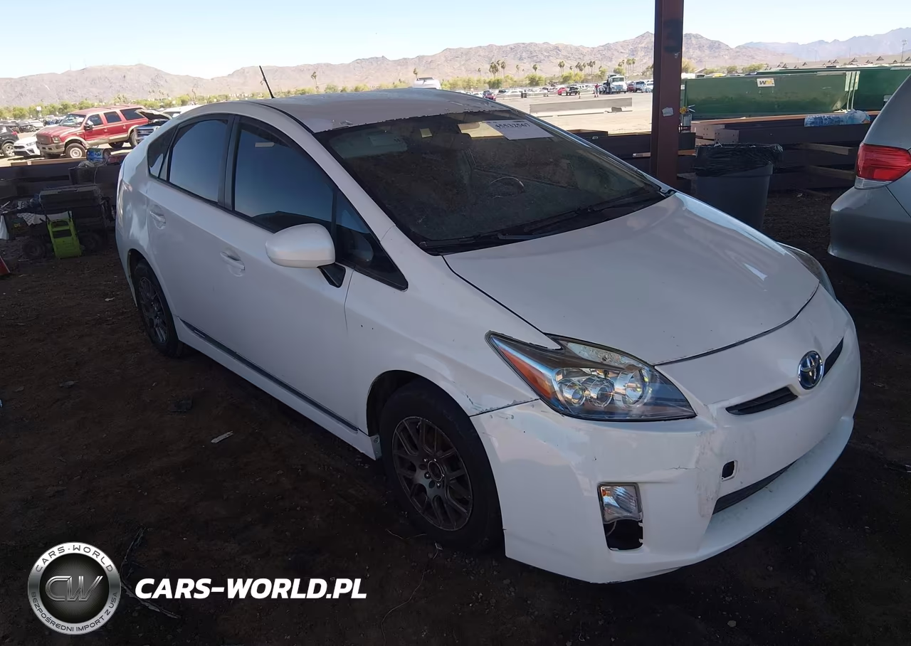 2010 Toyota Prius V – zdjęcie 1 z 11