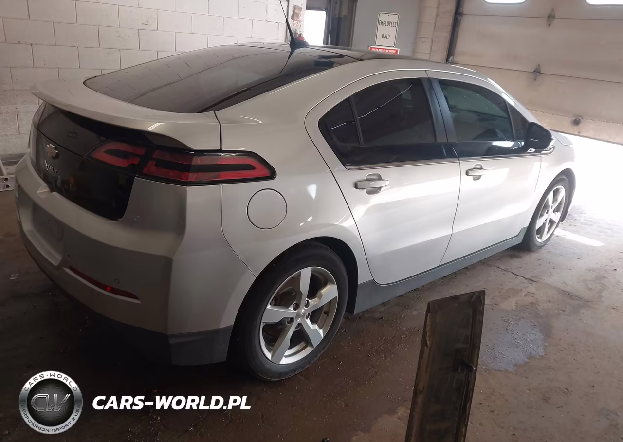 2011 Chevrolet Volt VIN:1G1RC6E40BU102044 - 4