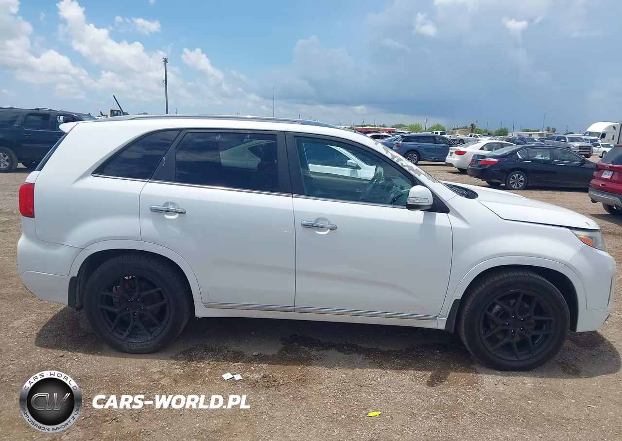 2014 Kia Sorento Limited V6 VIN:5XYKW4A79EG490076 - 13