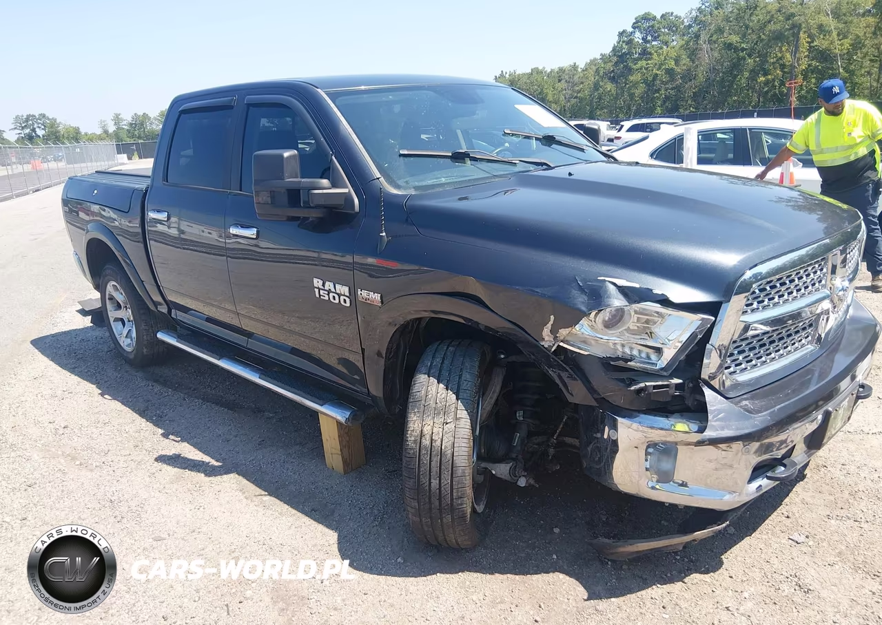 2017 Ram 1500 Laramie 4X4 5'7 Box – zdjęcie 1 z 17