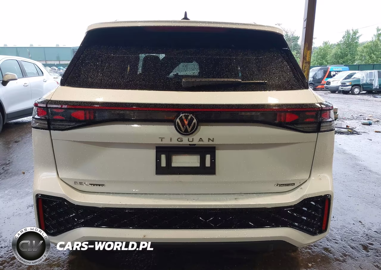 2026 Volkswagen Tiguan Sel R-Line Turbo VIN:3VVUW7RM2TM127110 - 17