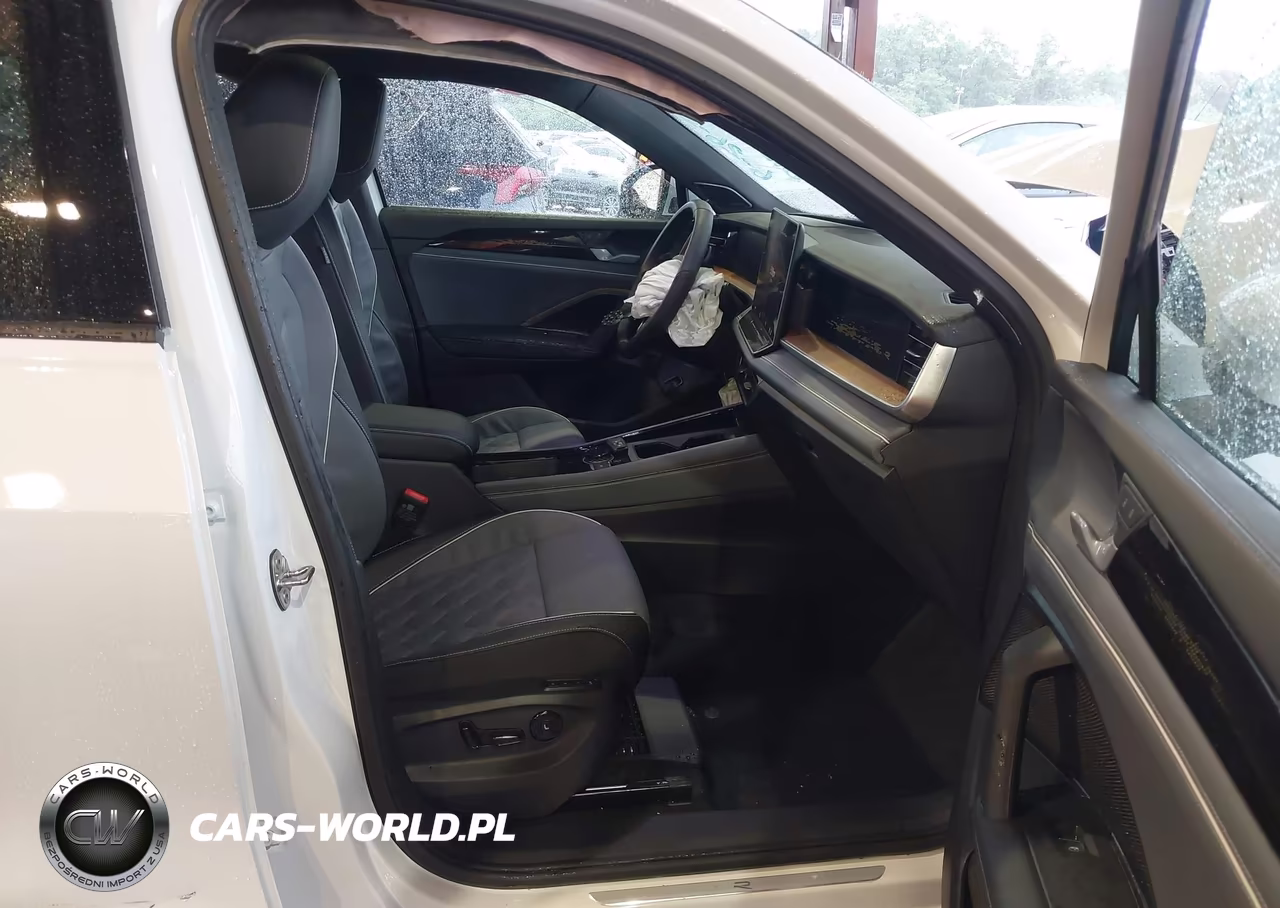 2026 Volkswagen Tiguan Sel R-Line Turbo VIN:3VVUW7RM2TM127110 - 5