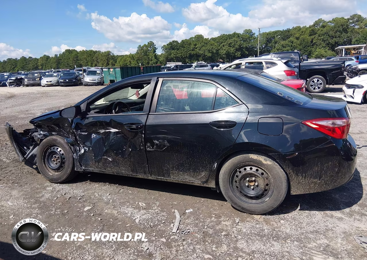 2019 Toyota Corolla Le VIN:2T1BURHE3KC141686 - 14