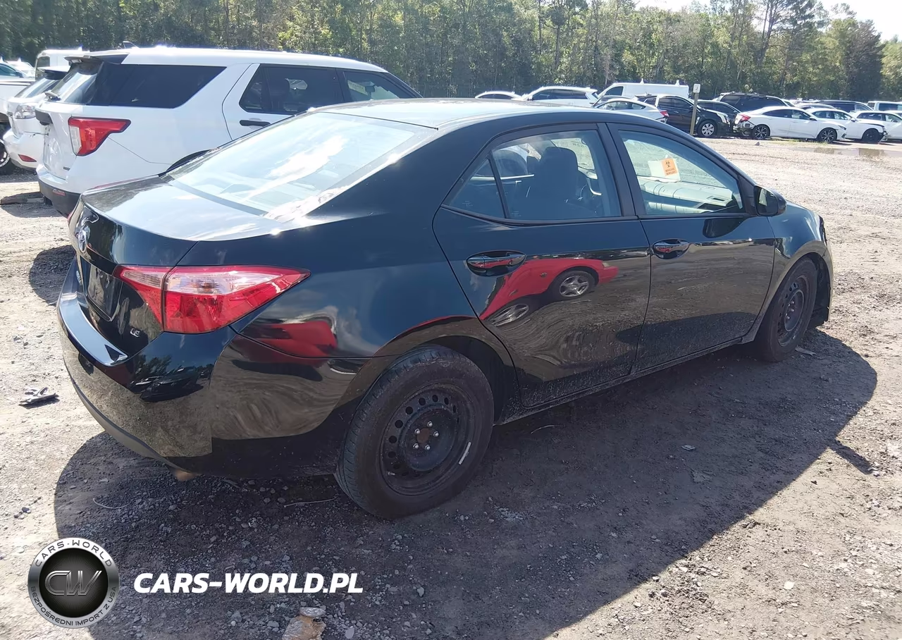 2019 Toyota Corolla Le VIN:2T1BURHE3KC141686 - 4