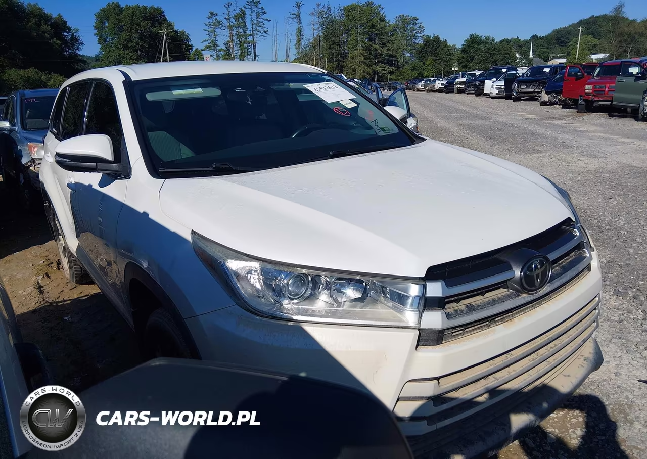 2019 Toyota Highlander Le Plus – zdjęcie 1 z 16