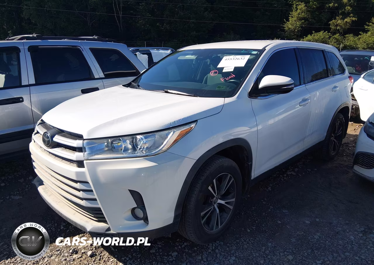2019 Toyota Highlander Le Plus VIN:5TDBZRFH2KS997048 - 2