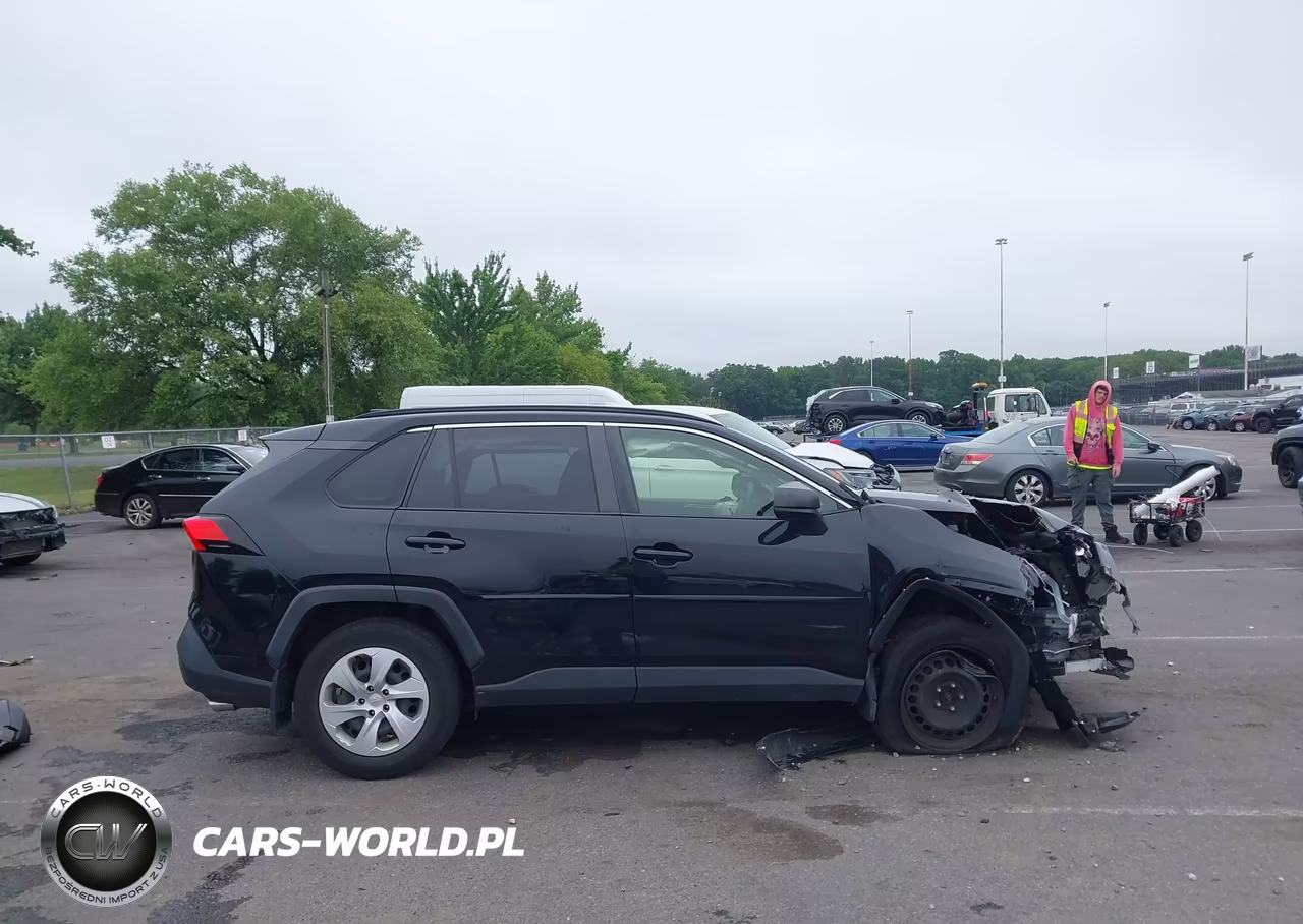 2020 Toyota Rav4 Le VIN:JTMF1RFV0LD062901 - 13
