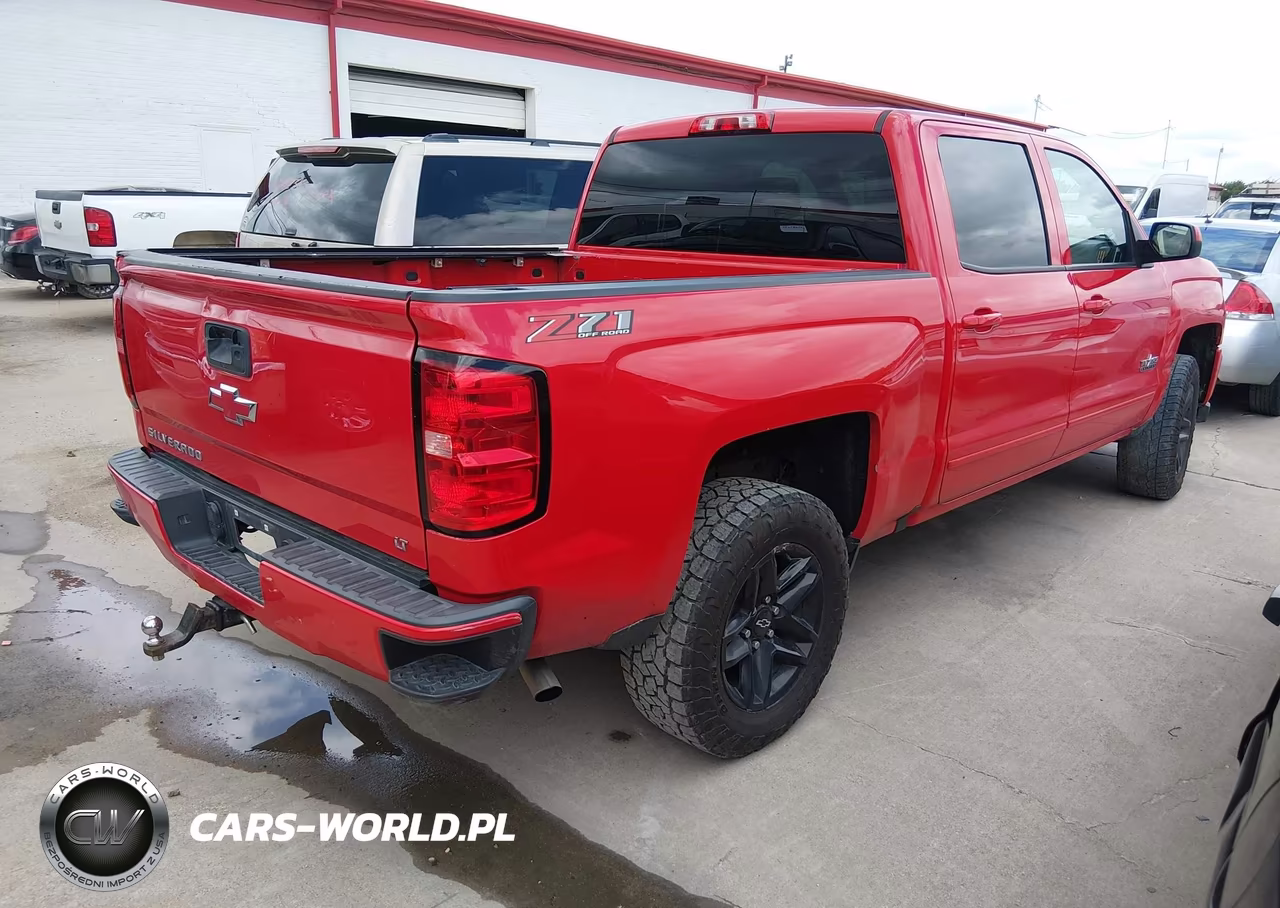 2018 Chevrolet Silverado 1500 2Lt VIN:3GCUKREC0JG642654 - 4