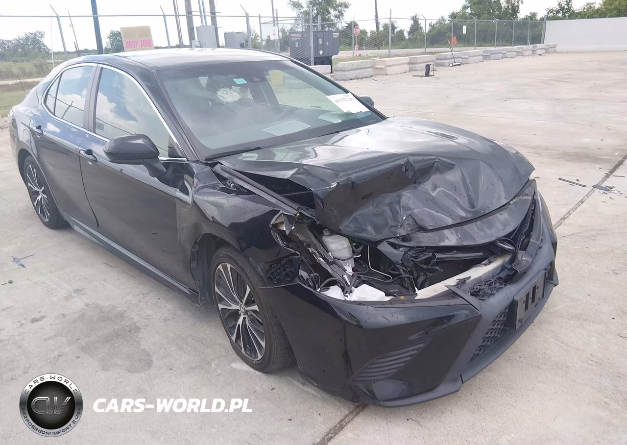 2018 Toyota Camry Se – zdjęcie 1 z 16