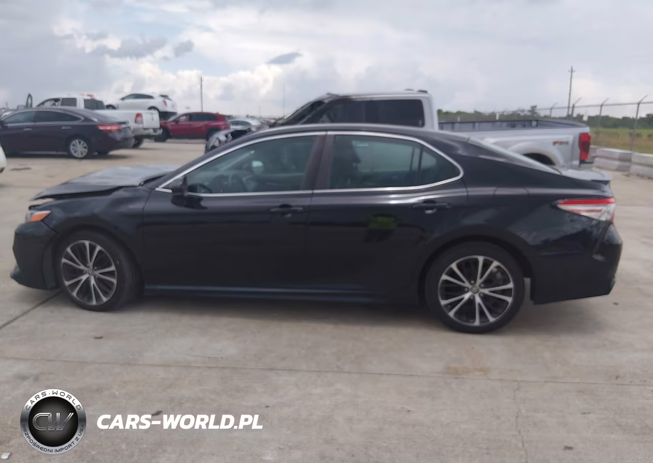 2018 Toyota Camry Se VIN:4T1B11HK1JU060053 - 14