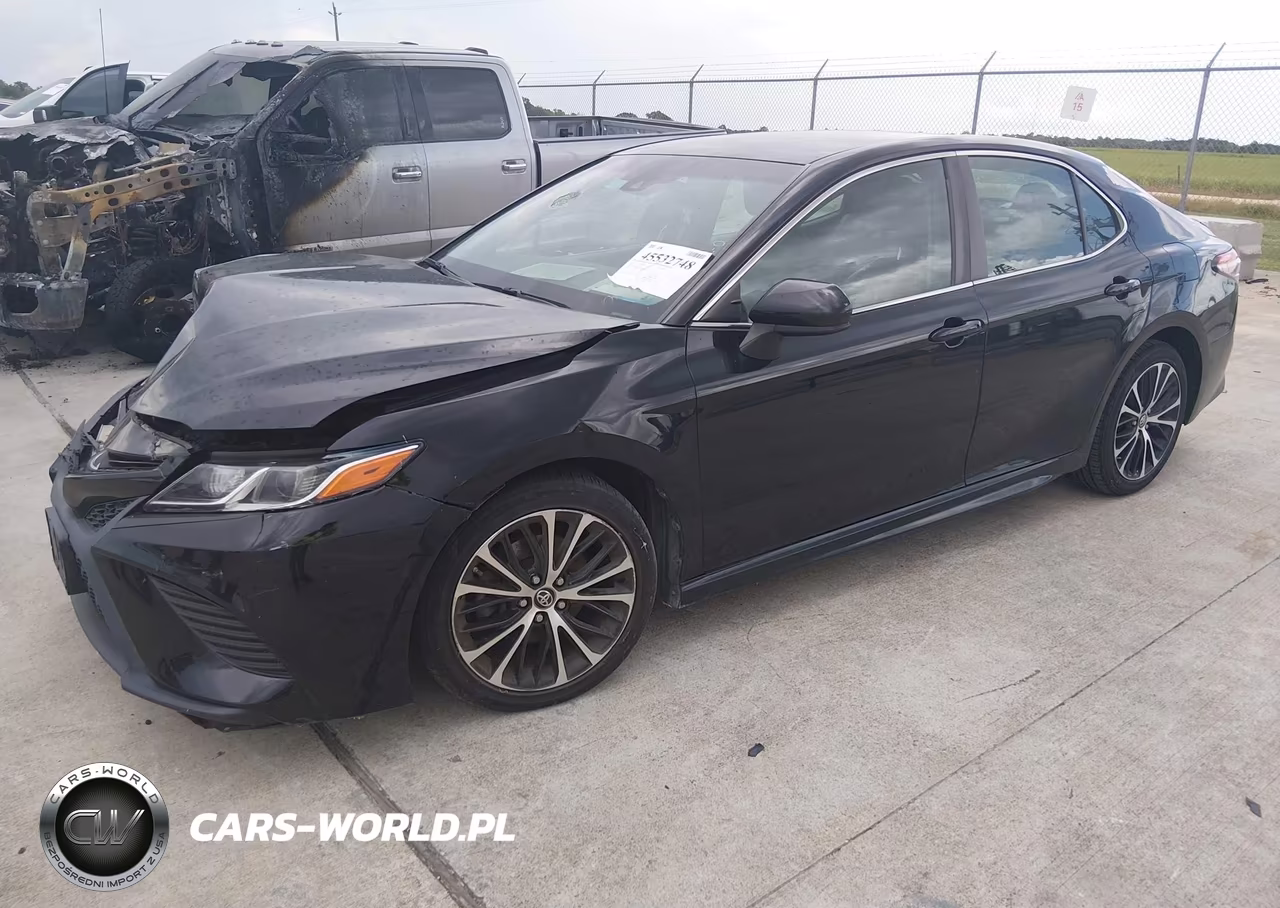 2018 Toyota Camry Se VIN:4T1B11HK1JU060053 - 2