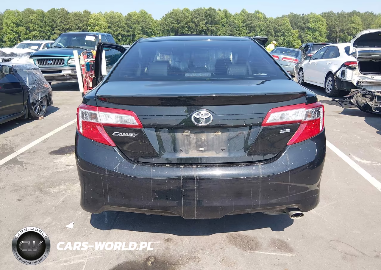 2014 Toyota Camry Se VIN:4T1BF1FK2EU470919 - 15