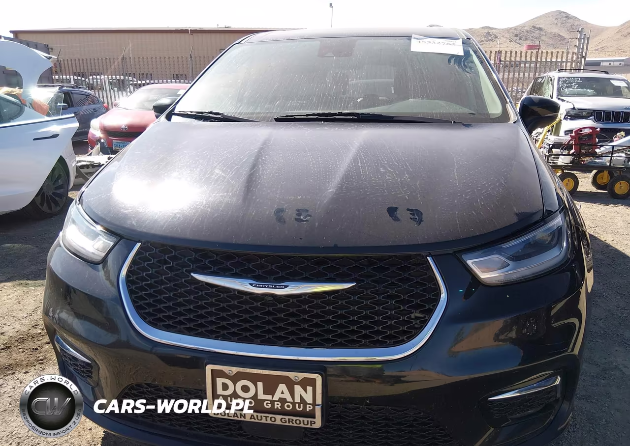 2023 Chrysler Pacifica Touring L VIN:2C4RC1BG3PR624910 - 13
