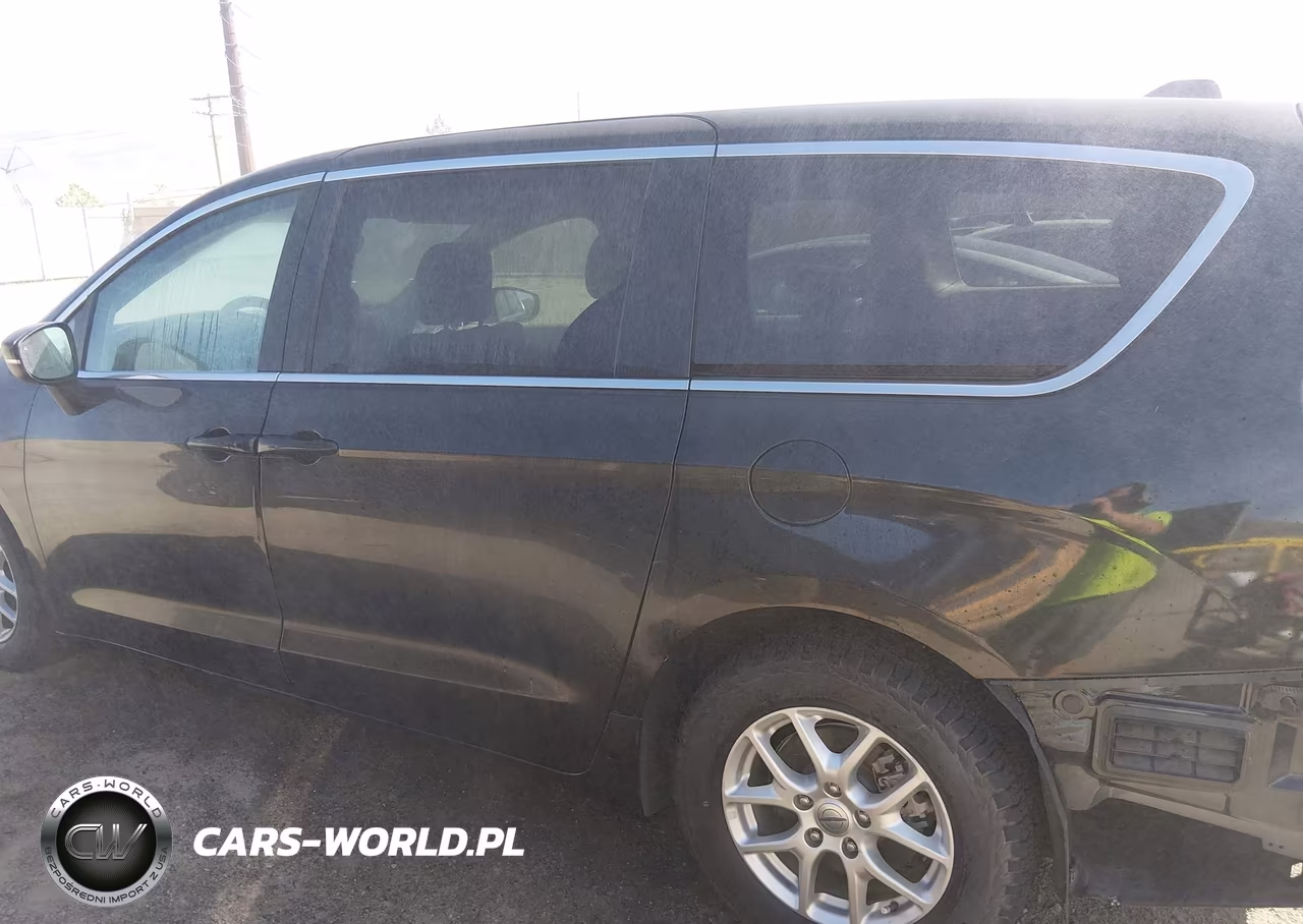 2023 Chrysler Pacifica Touring L VIN:2C4RC1BG3PR624910 - 15