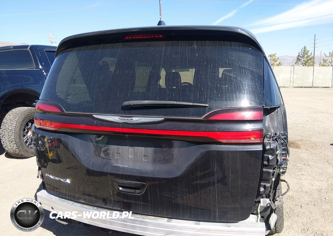 2023 Chrysler Pacifica Touring L VIN:2C4RC1BG3PR624910 - 17