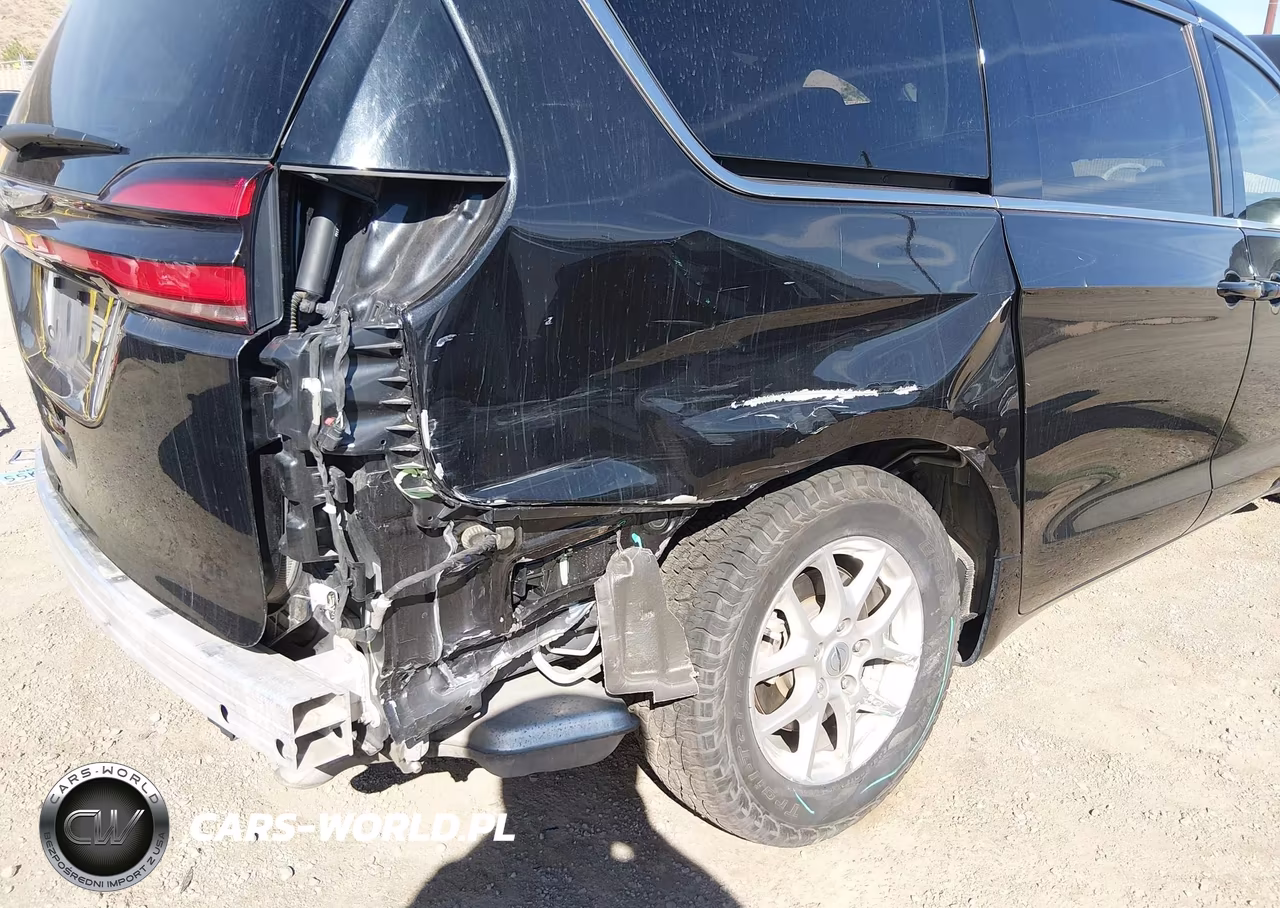 2023 Chrysler Pacifica Touring L VIN:2C4RC1BG3PR624910 - 6
