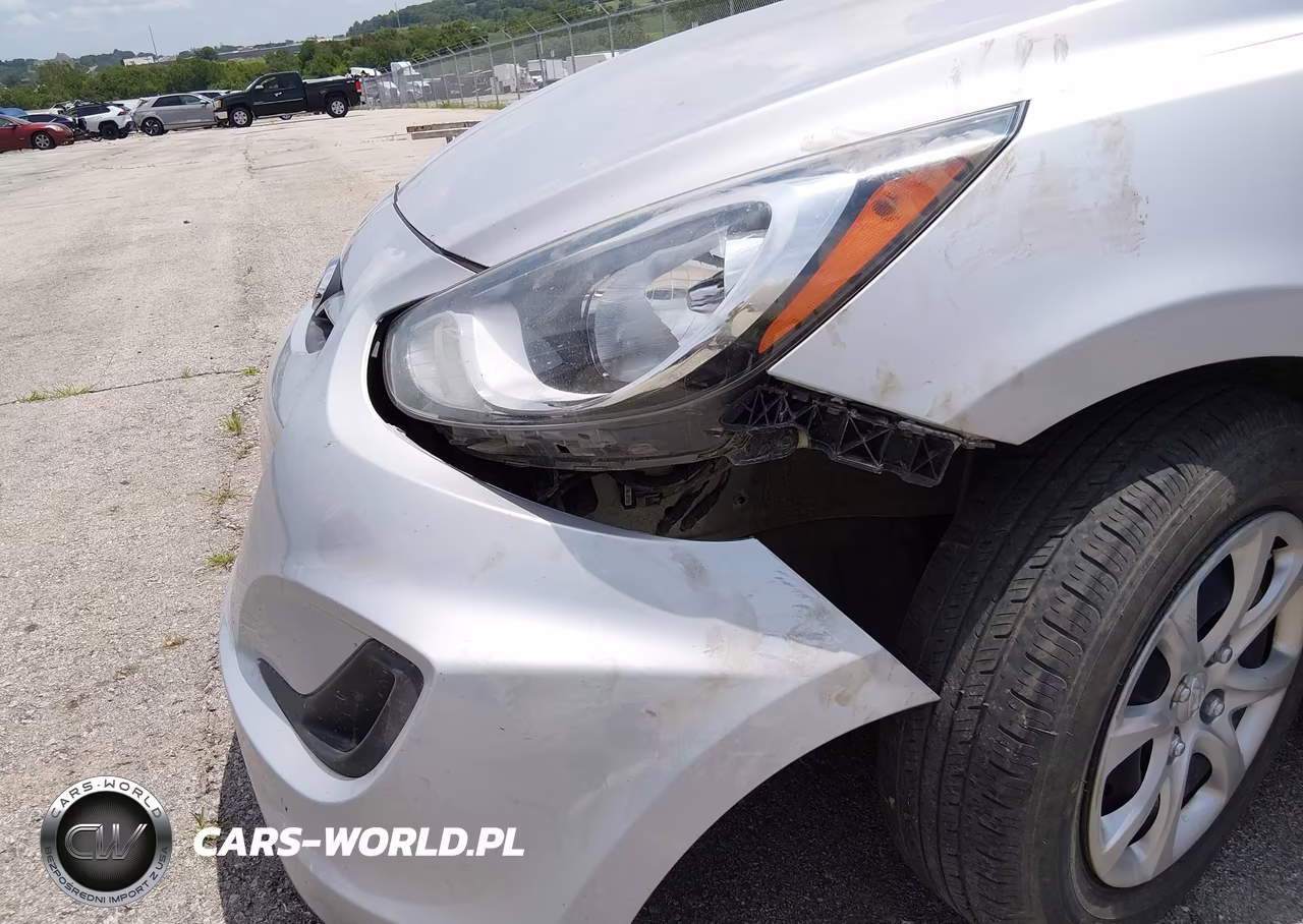 2014 Hyundai Accent Gs VIN:KMHCT5AE2EU195428 - 6