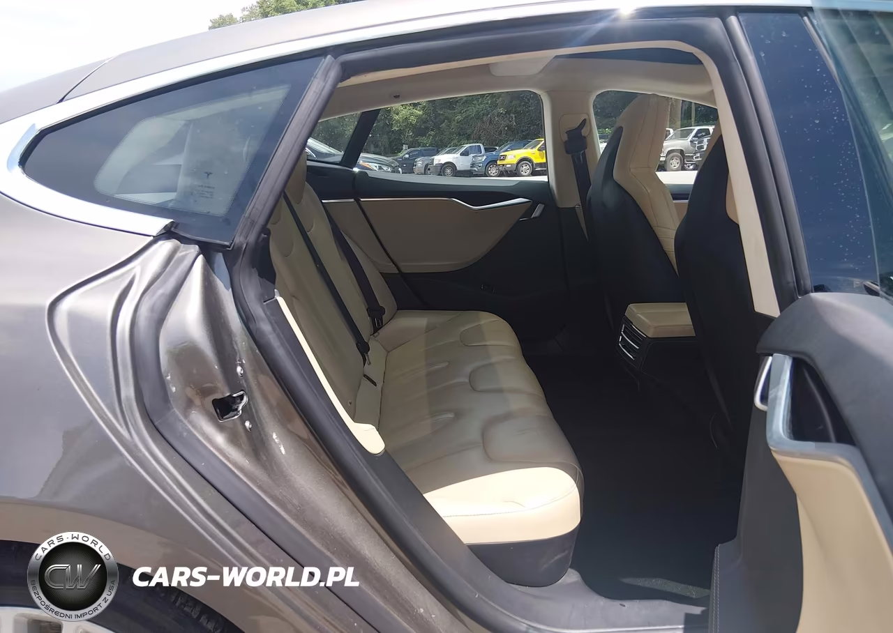 2015 Tesla Model S 70D-85D-P85D VIN:5YJSA1H22FF093258 - 8