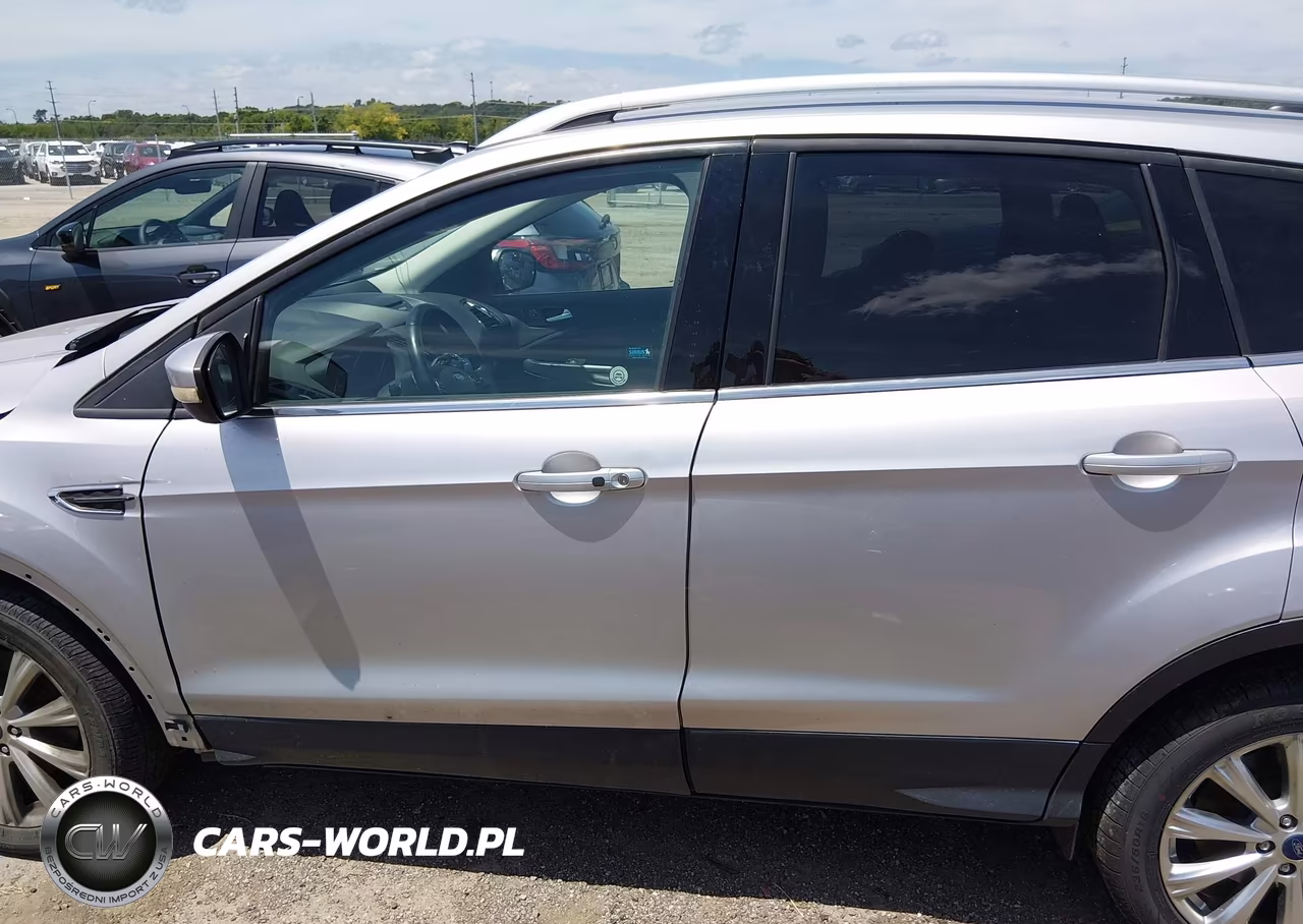 2017 Ford Escape Titanium VIN:1FMCU9JD3HUA60037 - 15
